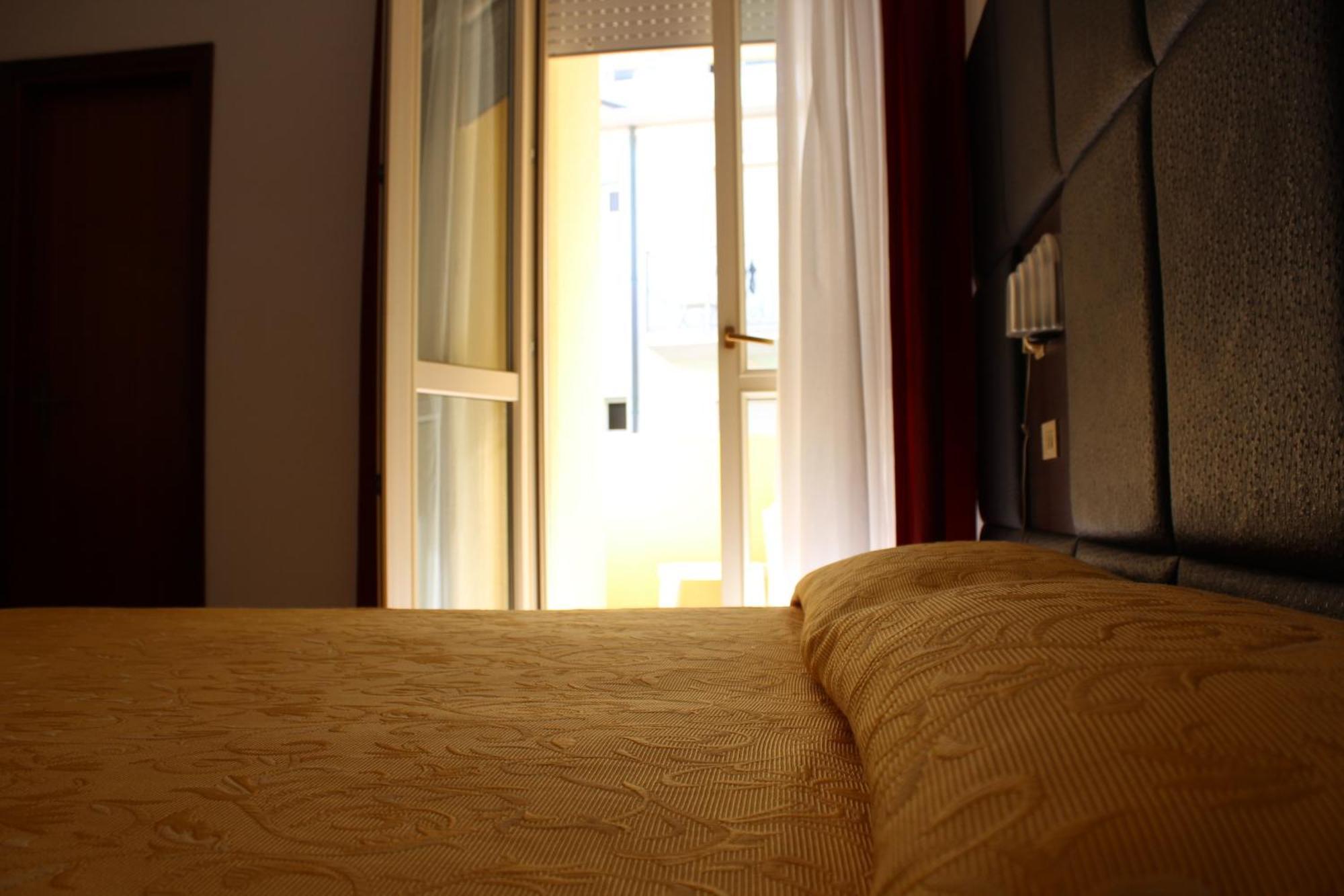 Hotel Splendid Gabicce Mare Camera foto