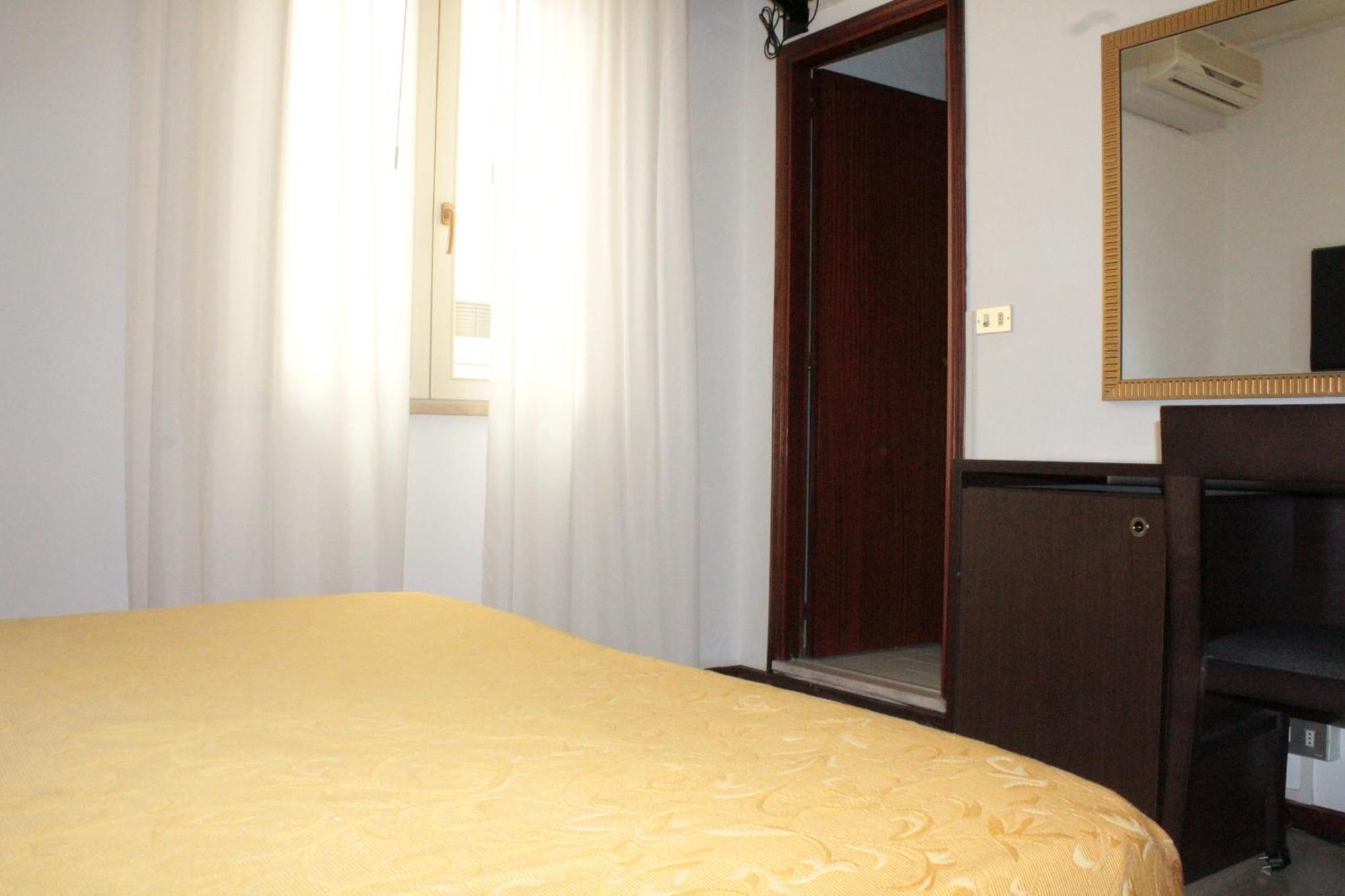 Hotel Splendid Gabicce Mare Camera foto
