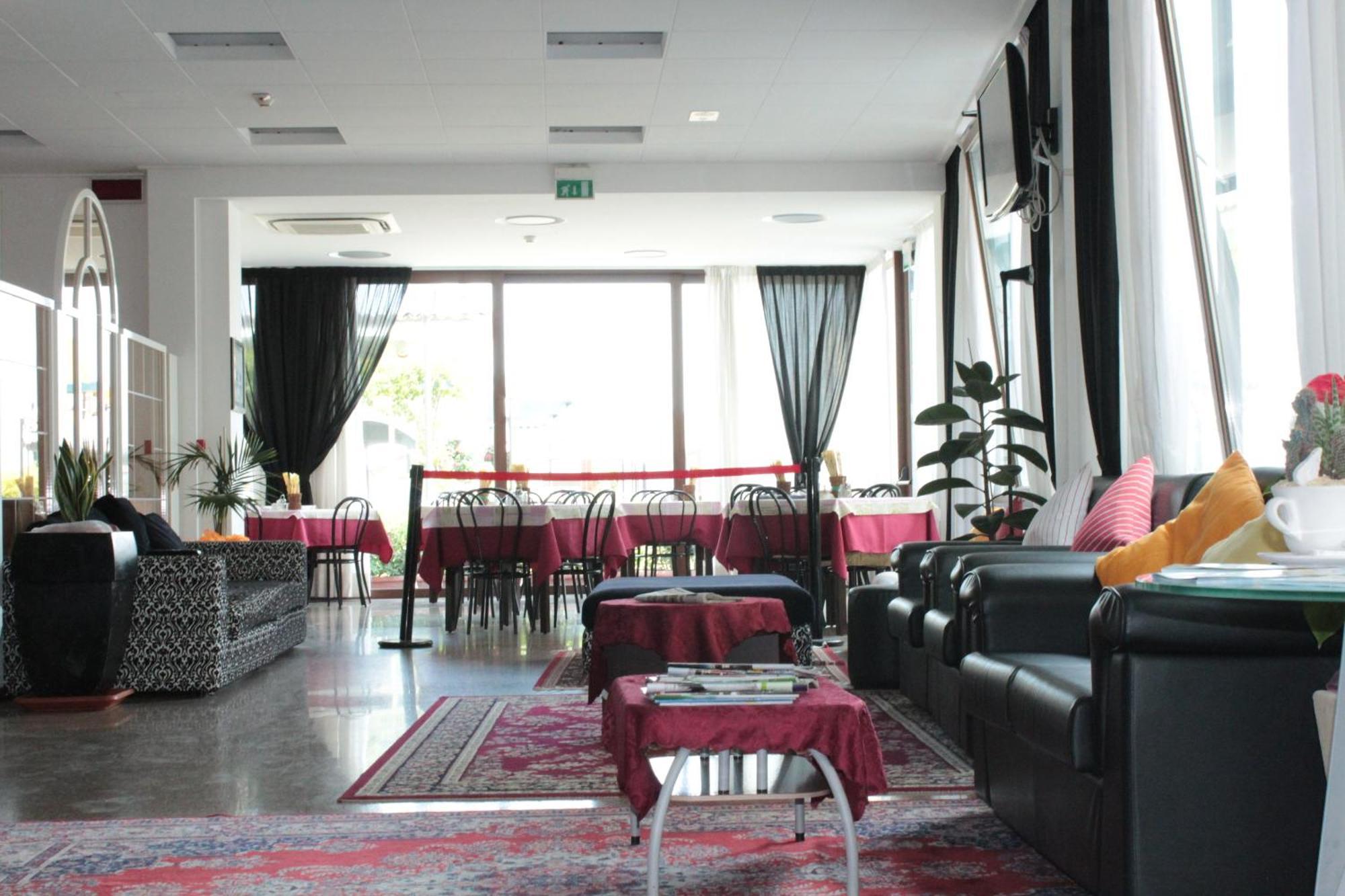 Hotel Splendid Gabicce Mare Esterno foto