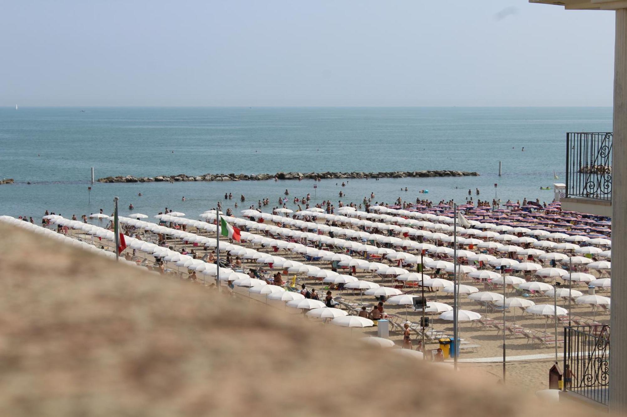 Hotel Splendid Gabicce Mare Esterno foto