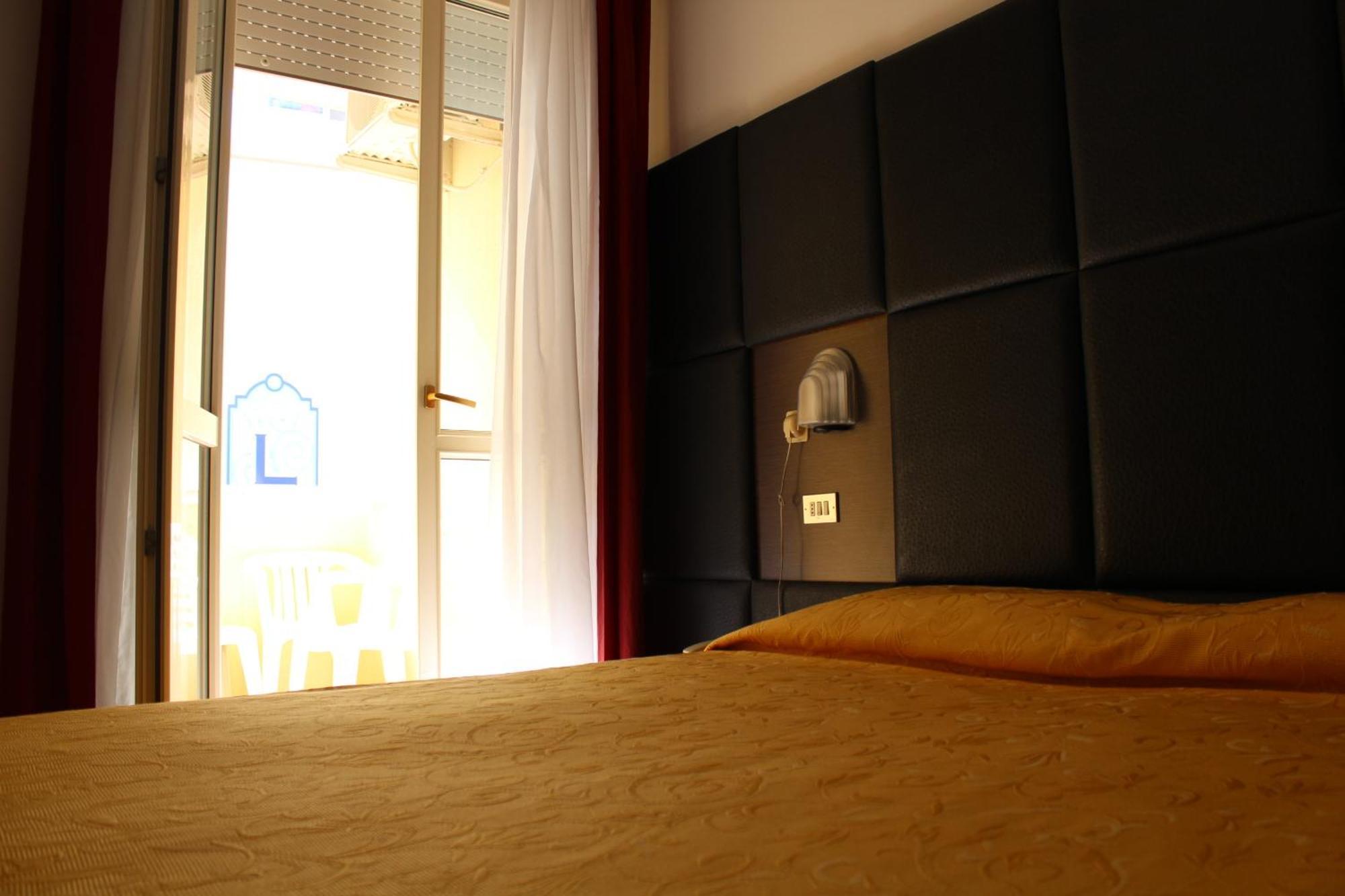 Hotel Splendid Gabicce Mare Camera foto